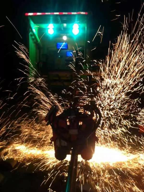 今日頭條、北京日?qǐng)?bào):13號(hào)線清河站撥線工程倒計(jì) 時(shí),京城地鐵首 次鋪上樹脂軌枕 今日頭條、北京日?qǐng)?bào):13號(hào)線清河站撥線工程倒計(jì)時(shí),京城地鐵首 次鋪上樹脂軌枕